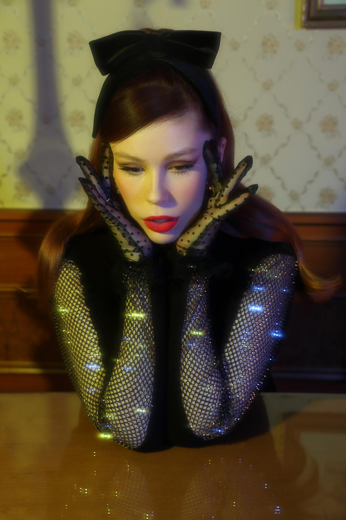 Банты, воланы и розовый: Андре Тан и Соня Плакидюк показали, как нарядиться на Новый год (фото)